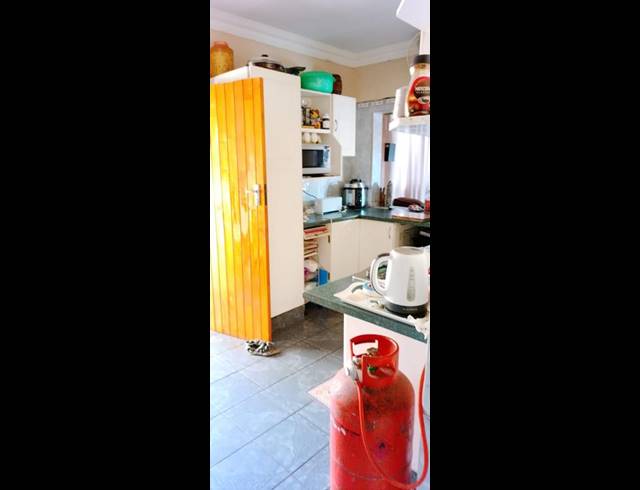 3 BEDROOM HOUSE FOR SALE IN GEELHOUTPARK